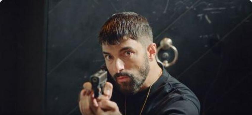 Adım Farah yeni sezon fragmanı: Tahir Lekesiz ile Farah'ın eski kocası tanıştı! Kerimşah'ın babası Feyyaz Duman oldu