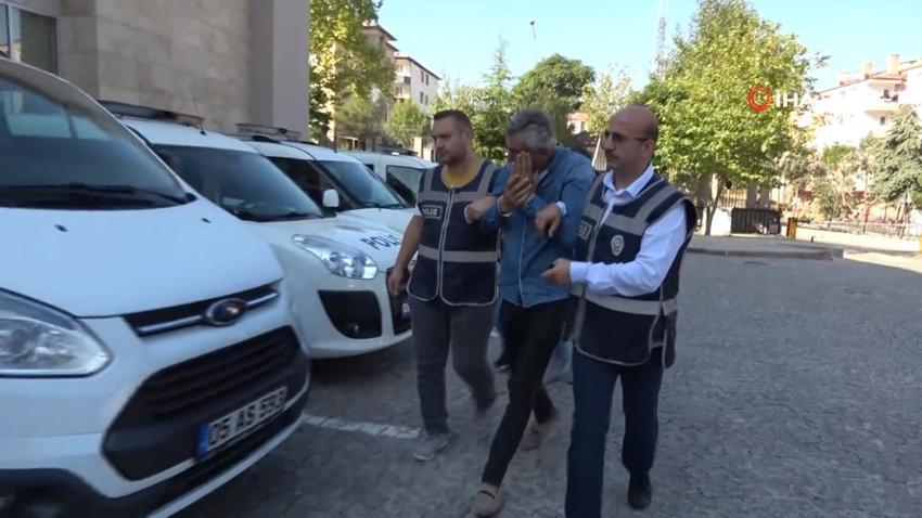Kuyumcuları düşük ayarlı altın dolandırıcılığından gözaltına alındılar gazetecilere tepki gösterdiler: Basına haber veriliyor! Çok ayıp bir şey