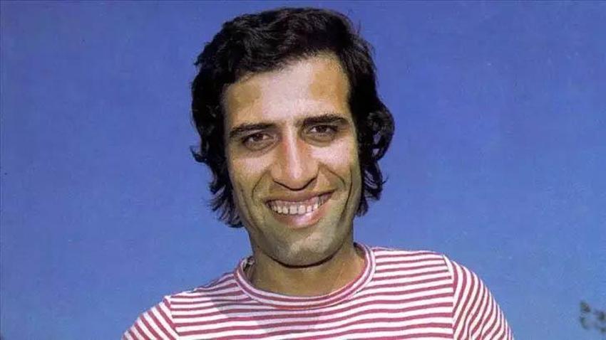 Ali Sunal yeni yaşını gazete kupürüyle kutladı! 22 Eylül... Evet, ben doğdum!