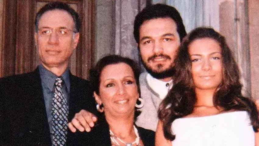 Ali Sunal yeni yaşını gazete kupürüyle kutladı! 22 Eylül... Evet, ben doğdum!