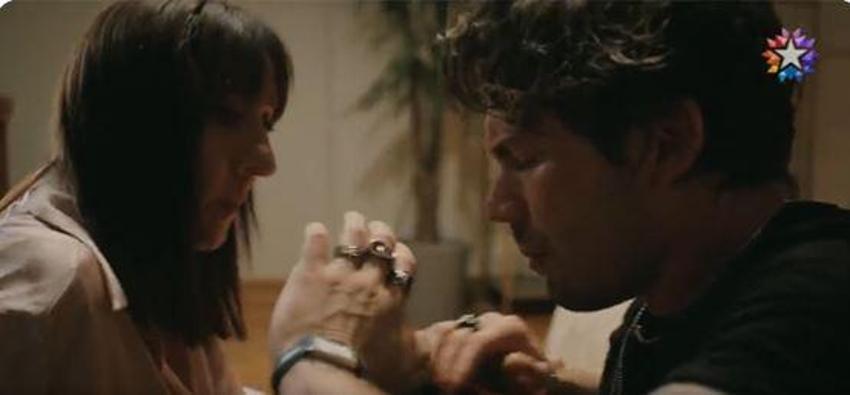 Yalı Çapkını 39. bölüm fragmanı: Ferit yalıyı terk etti, Suna ve Kaya aşkı geliyor!