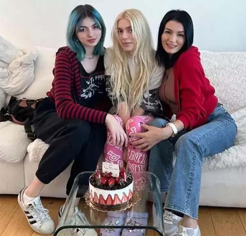 Aleyna Tilki'nin annesi Havva Öztel “Çocuk fenomen” çıkışı sonrası açıklama yaptı: Kızlarımdan özür diliyorum!