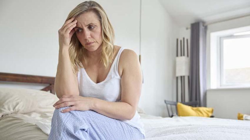 Menopoz sonrası kanamalara dikkat: Rahim kanseri belirtisi olabilir