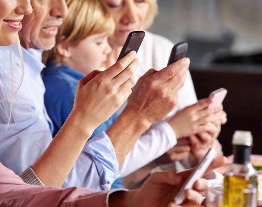 Telefonunuzun mesajları kopyalanıyor olabilir! Akıllı telefonlardaki casus nasıl yakalanır?