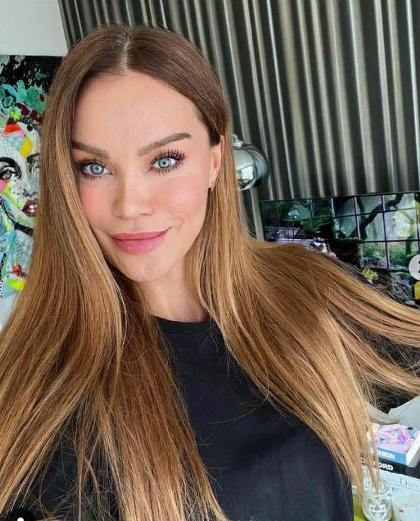 Ebru Şallı'dan duygulandıran mesaj: Bazı anneler melek doğururmuş