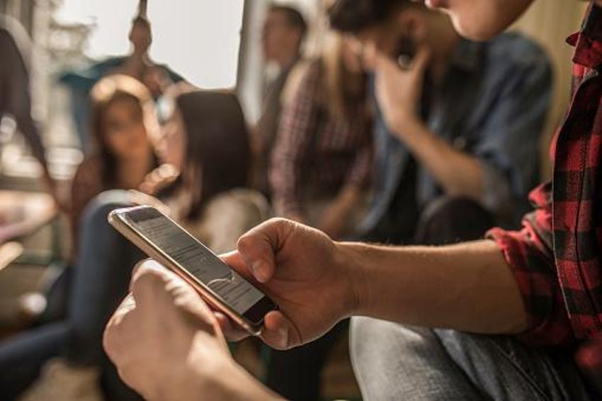 Vergisiz telefon ne zaman satışa çıkacak, öğrencilere vergisiz telefon ne zaman verilecek? Vergisiz 9 bin 500 TL cep telefonu ne zaman alınır, vergisiz telefon ne zaman başlayacak?