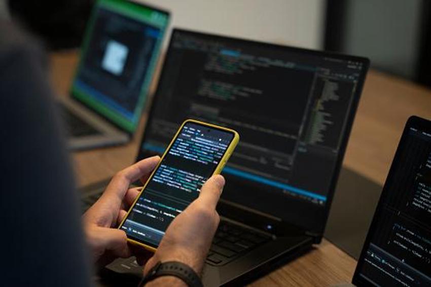 Öğrencilere vergisiz telefon desteğinin detayları belli oldu