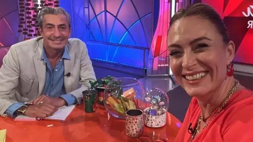 26 yıl sonra buluştu... Ceyda Düvenci ile Erkan Petekkaya bir zamanlar Sabah Şekerleri'ydiler!