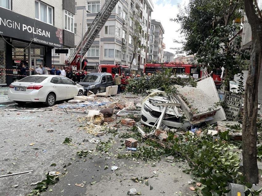 Şirinevler'de patlama meydana geldi! Valilik acı haberi duyurdu: 1 can kaybı 4 yaralı