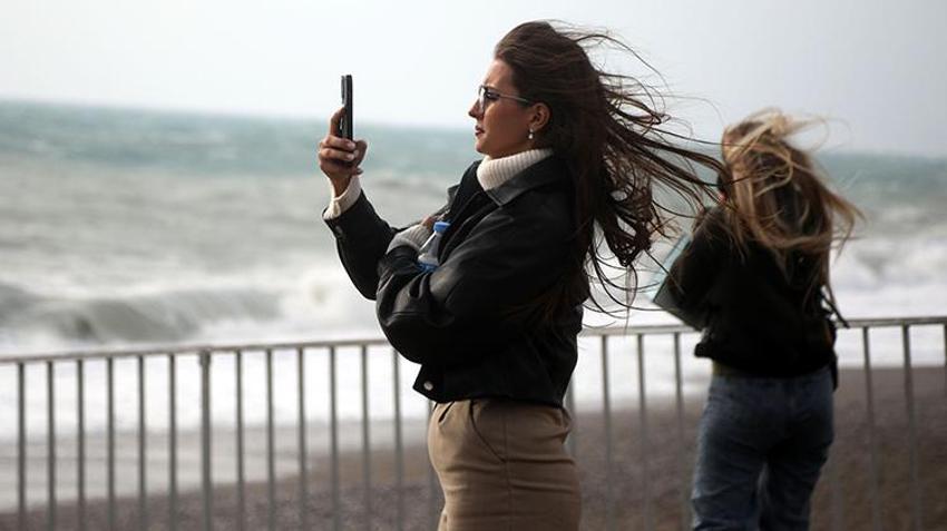 Meteoroloji son dakika kodu ile duyurdu! İstanbul dahil 43 ilde alarm verildi, çok şiddetli olacak
