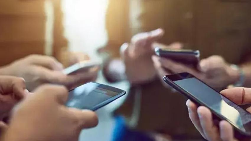 Gençlere vergisiz cep telefonunda yeni detay: 5.500 TL iade edilecek