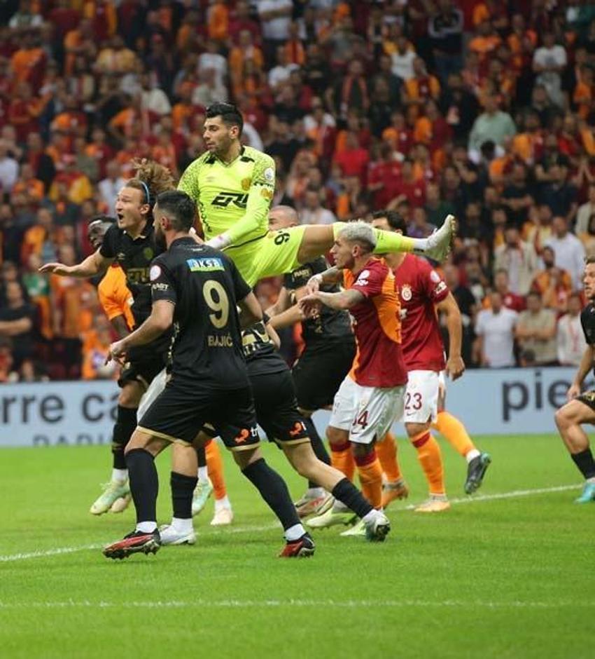 Galatasaray - Ankaragücü maçı sonrası Manchester United sınavı için çarpıcı yorum!