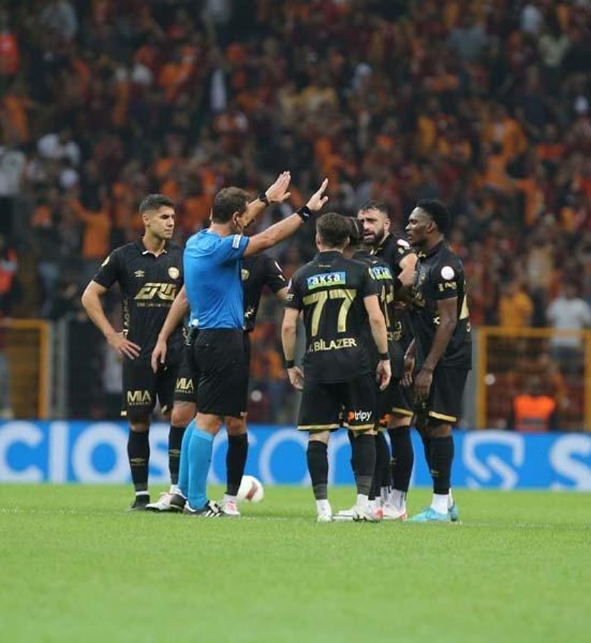 Galatasaray - Ankaragücü maçı sonrası Manchester United sınavı için çarpıcı yorum!