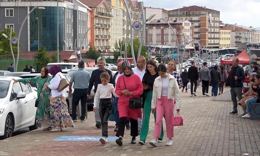 İlçenin nüfusunda patlama yaşandı! 30 binden 100 bine dayandı