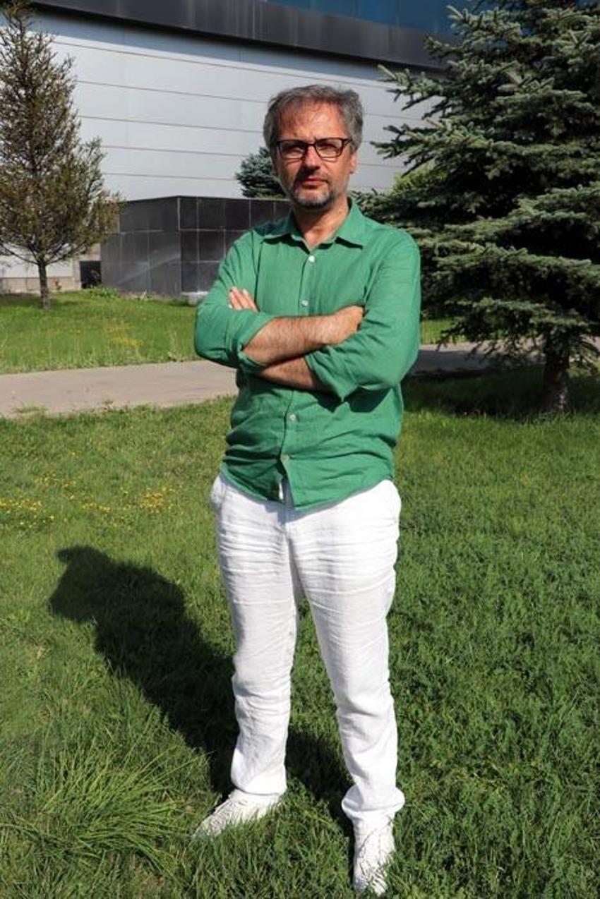 Cumhurbaşkanı kararı ile 'Kesin korunacak hassas alan' ilan edilen Hürmetçi Sazlığı'nın bir bölümüne sanayi bölgesi yapılmış