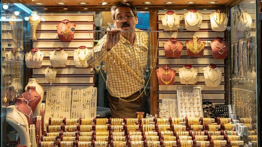 Altında fiyatlar tepetaklak oldu! Gram altında düşüş sonrası yeni rekor tahmini