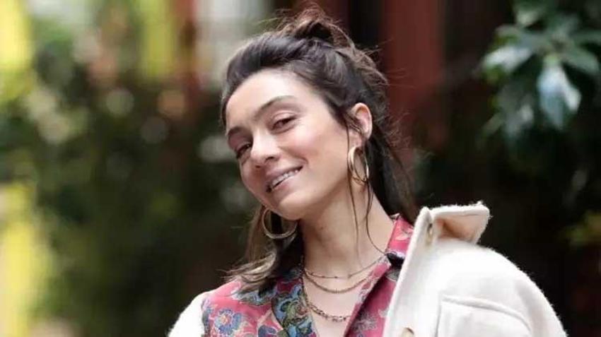 Merve Dizdar, Ezgi Mola'nın bebeğinin adını ağzından kaçırdı!