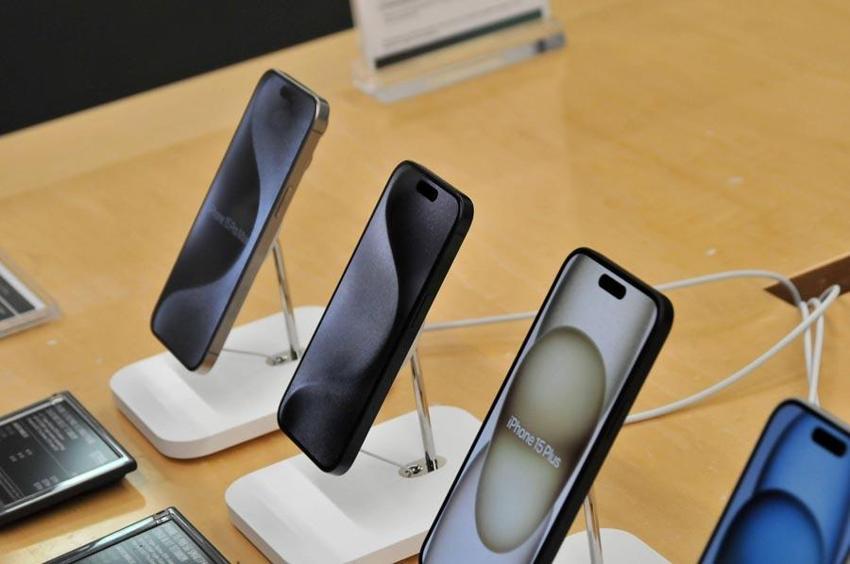 VERGİSİZ TELEFON NASIL ALINIR? Öğrencilere vergisiz telefon satışı başladı mı? Vergisiz cep telefonu ve bilgisayar satışının şartları, model (marka) ve fiyatları