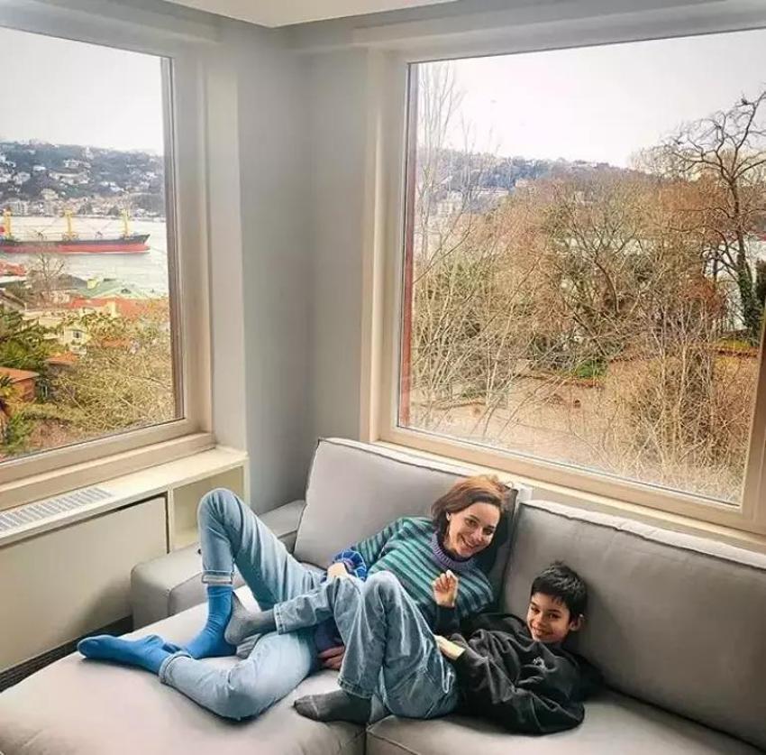 Ünlü sanatçının 4 katlı 5 odalı muhteşem villası! Çocuk parkı ve yüzme havuzu da var 