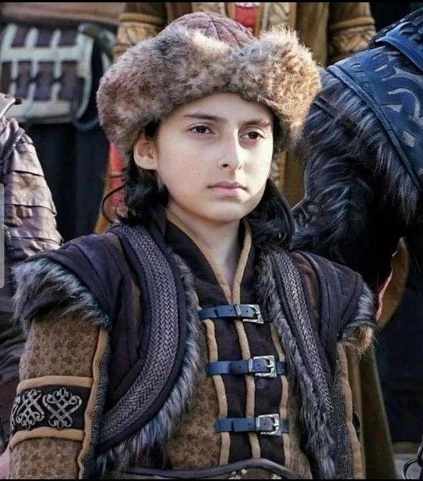 Kuruluş Osman Alaeddin Bey'i kim oynuyor? Faruk Akan kimdir, kaç yaşında? Faruk Akan hangi dizilerde oynadı?