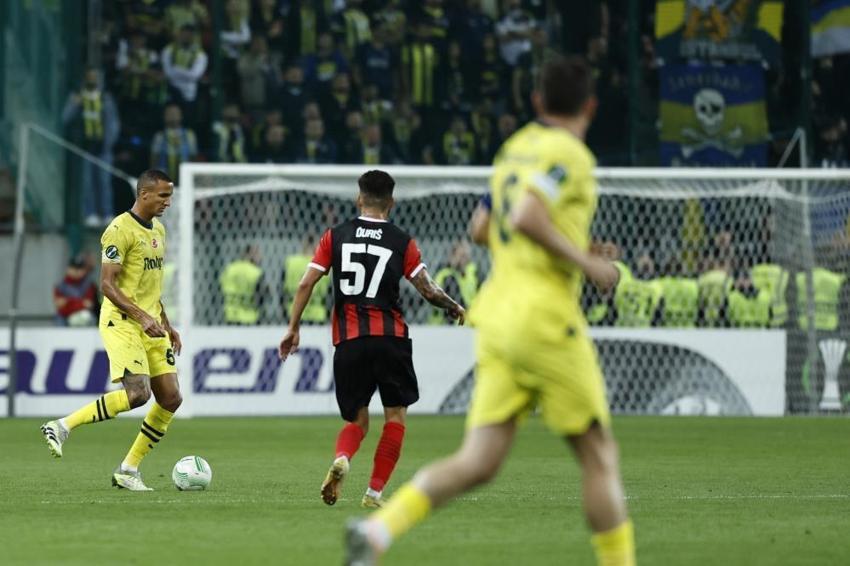 İsmail Kartal tahammül edemedi! Fred, Szymanski ayarı bozdu: Fazla geliyor hocam