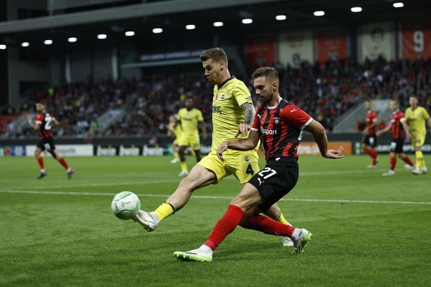 İsmail Kartal tahammül edemedi! Fred, Szymanski ayarı bozdu: Fazla geliyor hocam