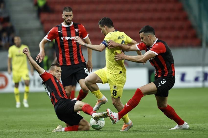 Fenerbahçe'nin yıldızını yerin dibine soktu: Rahatsız ediyor, vicdanı varsa anlar
