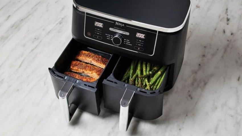Kettle, airfryer temizliğinde bu yöntem işe yarıyor! Bir kaşık ekleyince prıl pırıl parlıyor!