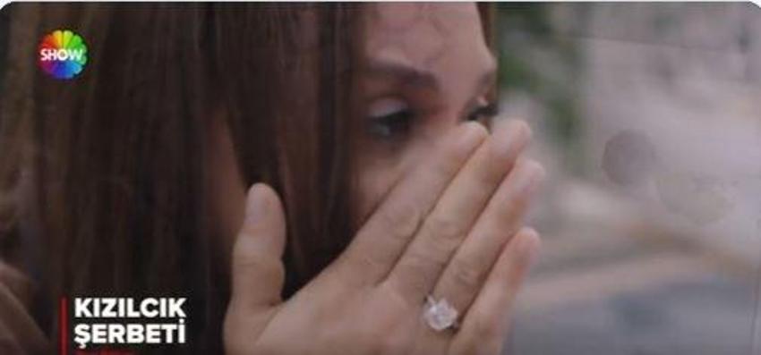 Kızılcık Şerbeti 34. bölüm fragmanı: Doğa, Pembe'yi masaya gömdü, Kıvılcım Ömer'in hastalığını duyuyor
