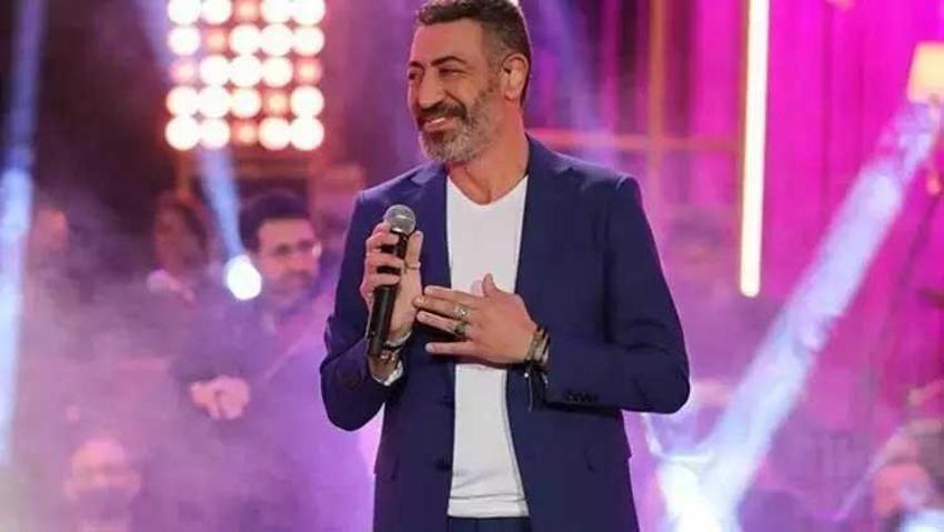Hakan Altun'dan aşk sinyali! Ajda Pekkan ile anılmıştı