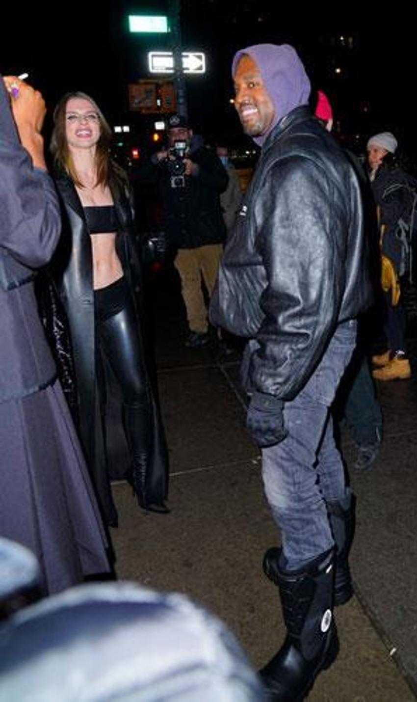 Kim Kardashian'ın eski eşi  Kanye West ile ilgili 'kirli çamaşırlar' ortaya döküldü! 'Ödeme yapmayı teklif etti'