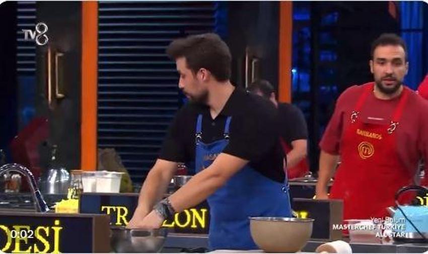 Barbaros'tan kral hareket! Tanya kopya çekmesin diye... MasterChef All Star'da güldüren anlar!