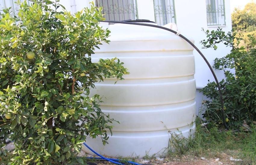 Ata toprağında rüzgar ve güneş enerjisi ile elektrikle üretiyor! Benzerlerinden 10 kat daha fazla pahalıya satılıyor