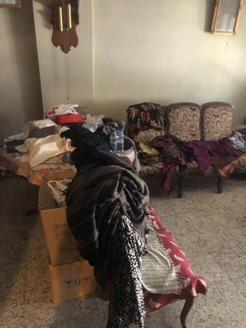 Çöp evin içerisinde zaman durdu! Yaşlı kadın yaşadığı dramı anlattı