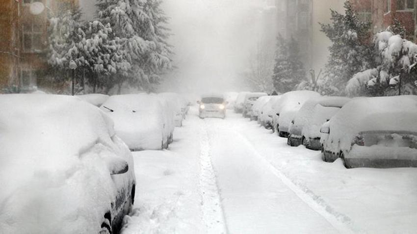 Kar yağışı başladı! Kış erken geldi, Meteoroloji açıkladı, İstanbul'a lapa lapa yağacak, tarih belli oldu