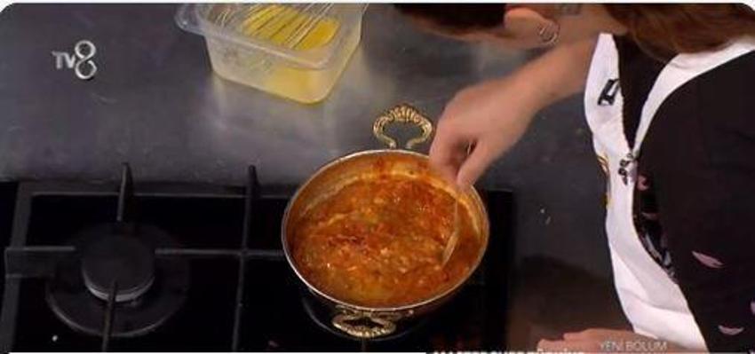 Menemen soğansız mı yapılır, soğanlı mı? MasterChef All Star kaptanlık oyununda şefler cevabı verdi!