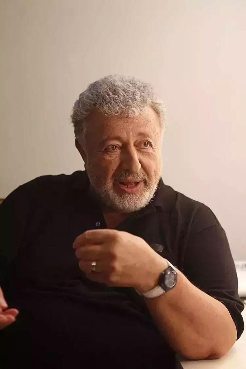 Metin Akpınar’ın evlilik dışı ilişkisinden olan kızı Duygu Nebioğlu her şeyi: Akpınar soyadını taşımayacağım, yalancı insanların soyadını alamam