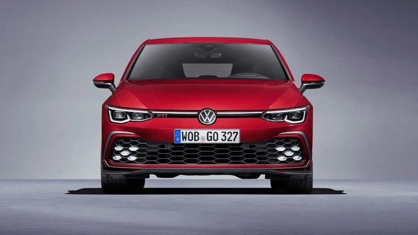 Efsane Volkswagen Golf fiyatı böylesini görmedi! Dev marka sürprizi Ekim ayında yaptı