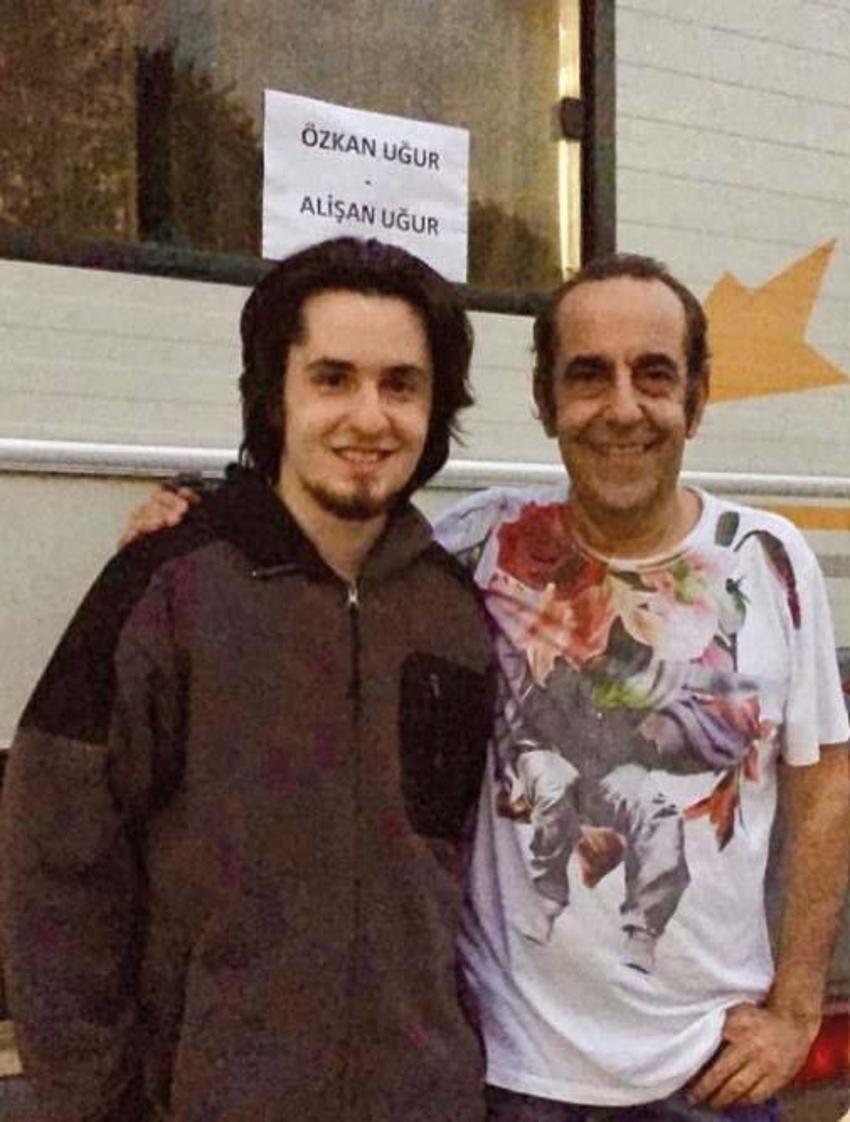 Aysun Uğur, eşi Özkan Uğur’un doğum gününü duygusal sözlerle kutladı!