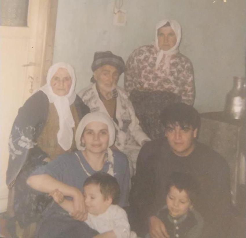 Görenleri hem düşündürüyor hem güldürüyor! Rize’de dikkat çeken mezarların ilginç hikayesi