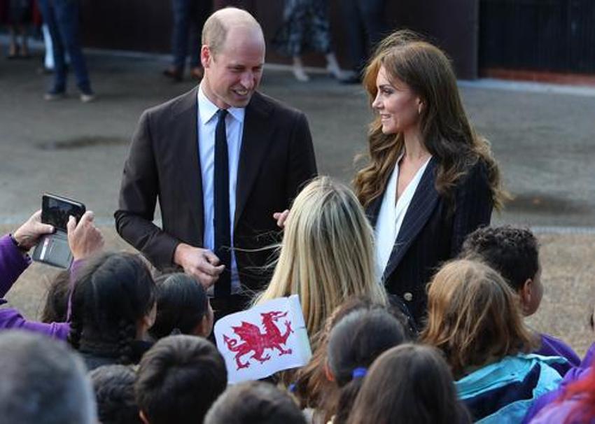 Anneden izin çıkmamıştı ama sonunda o da pes etti! Geleceğin kralı aile kararını verdi!