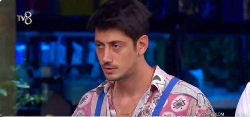 Azize Alican'ı ispiyonladı, özrü Kıvanç diledi! MasterChef All Star'da Azize uzatmaları oynuyor!