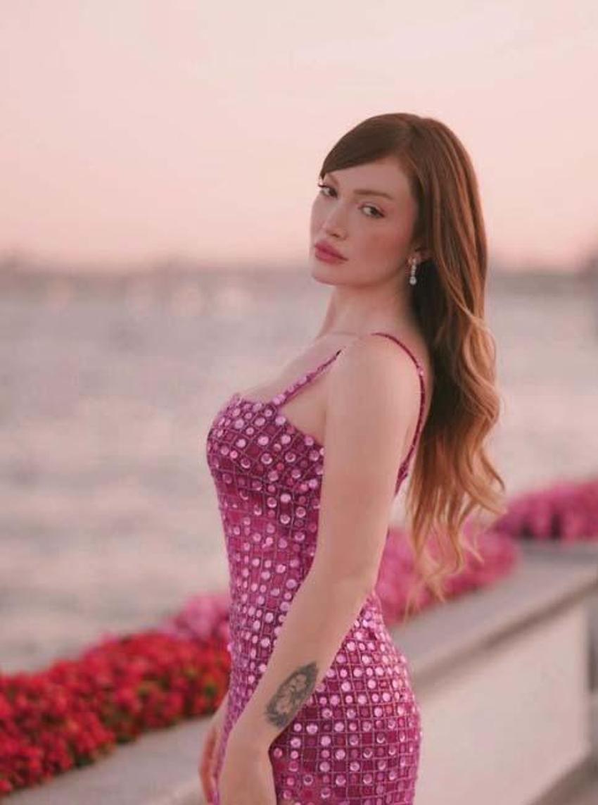 Danla Bilic ile sevgilisi Çakal'ın yorumları güldürdü! 'İnsan bir güzelim der'