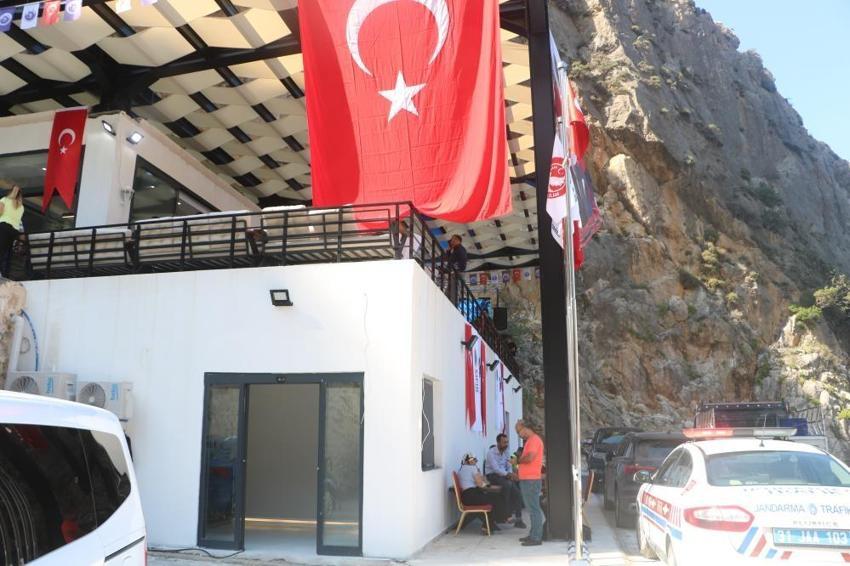 Enkaz kentin gizli cenneti: Karamağara Kanyonu