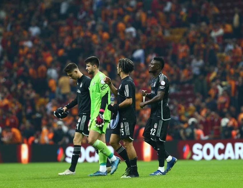 Mustafa Denizli, Galatasaray-Beşiktaş derbisi sonrası uyardı! "Böyle devam edemez"