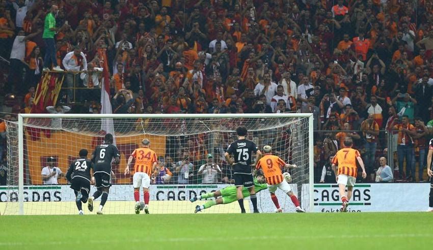 Mustafa Denizli, Galatasaray-Beşiktaş derbisi sonrası uyardı! "Böyle devam edemez"