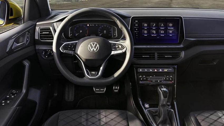 SUV modelde Volkswagen T-Cross fiyatları dibi gördü! Güncel liste gözleri kamaştırıyor