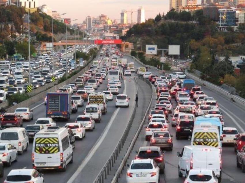 2024'te vergi ve harçlarda artış bekleniyor: Cep telefonları, pasaport ve ehliyet ücretlerine dikkat