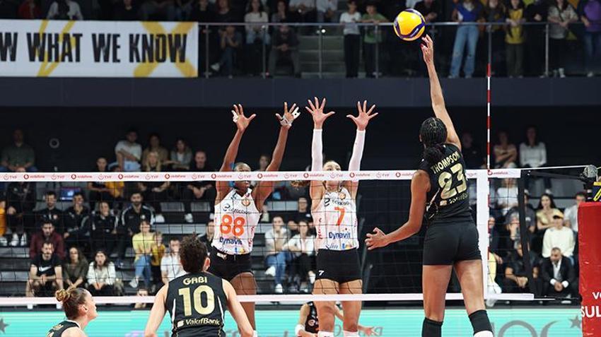 Zehra Güneş ortalığı yıktı!  Tribündeki evlilik teklifi maça damga vurdu