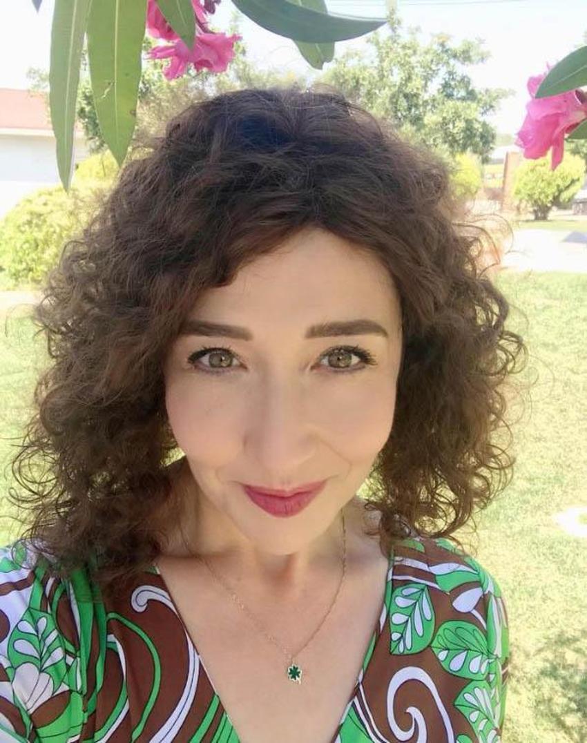 25 yıllık evlilik sessiz sedasız bitmiş! Soyadı değişince gerçek ortaya çıktı